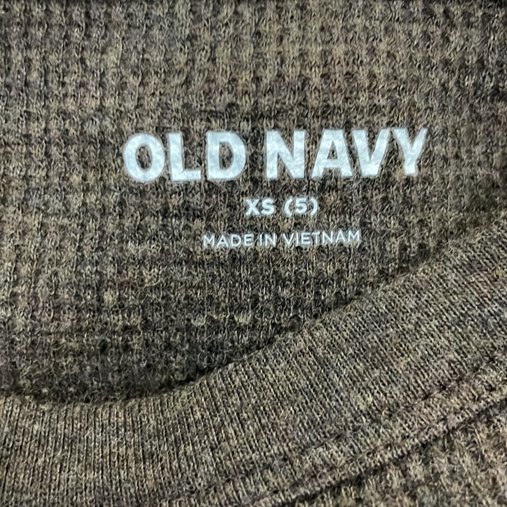 Old Navy waffle long sleeve shirt - Picture 3 of 5